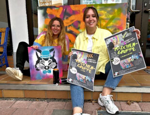 Franziska Jäger (li.) und Bernadette Perleth von der Jugendförderung des Schwalm-Eder-Kreises. Foto: N.N, | Kreisverwaltung Schwalm-Eder