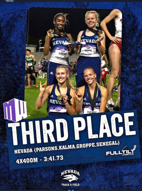 Bild und Flyer von der Drittplatzierung. Im 4 x 400 Meter Lauf sicherten sich Halyn Senegal, Vivan Groppe, Annalies Kalma und Kylee Parsons (von li. hinten nach re. vorn) unerwartet eine Bronzemedaille. Foto: N.N. | pm, Alwin Wagner / Nevada Track & Field