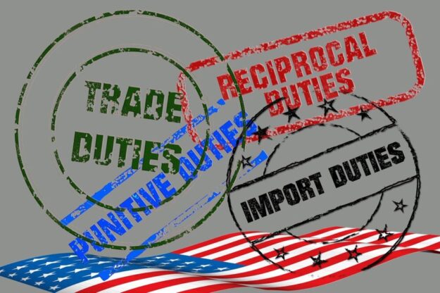 Die Zollvereinbarungen zwischen den USA und der EU bieten nicht das Ergebnis, das sich die deutsche Wirtschaft gewünscht hat. Auch die IHK Kassel-Marburg kritisiert den merkwürdigen Deal. Grafik: Gerd Altmann | Pixabay