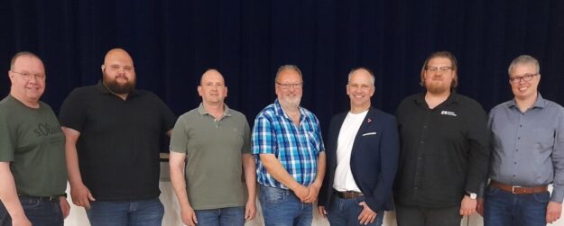 Der Vorstand der Elektro-Innung Schwalm-Eder (v.li.): Michael und Janik Eul, Christian Blum, Frank Sinemus, Markus Knoch, Johannes Schneider und Markus Nebe. Foto: N.N. | Kreishandwerkerschaft Schwalm-Eder