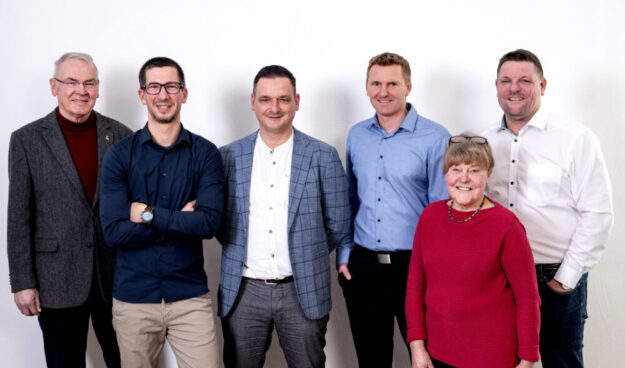 Reinhold Hocke, Urs Asbrand, Andre Bories, Benjamin Giesen, Sigrid Giesen und Dr. Ralf-Urs Giesen (v.li.): Foto: Dilchert