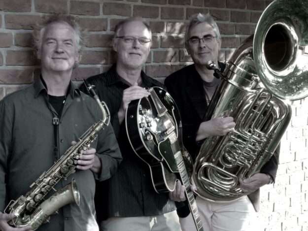 Das Trio Blue Tube spielt im August zum Marktplatz-Konzert auf. Foto: Weisheit-Sommerfeld